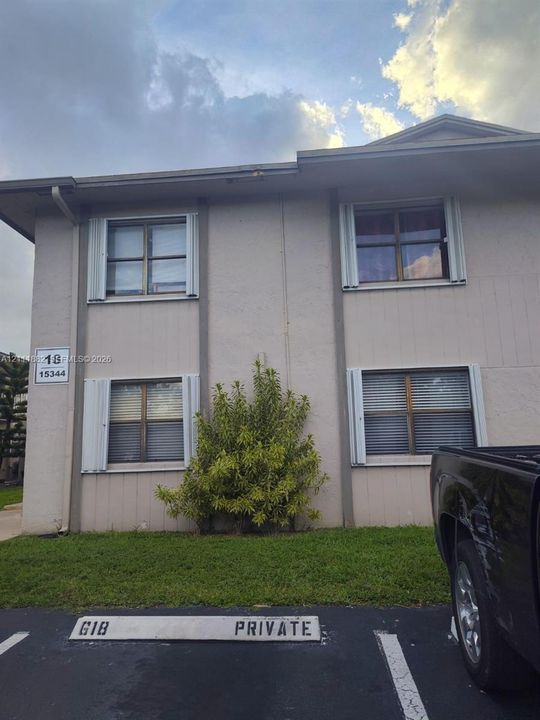 En Renta: $1,999 (2 camas, 2 baños, 750 Pies cuadrados)