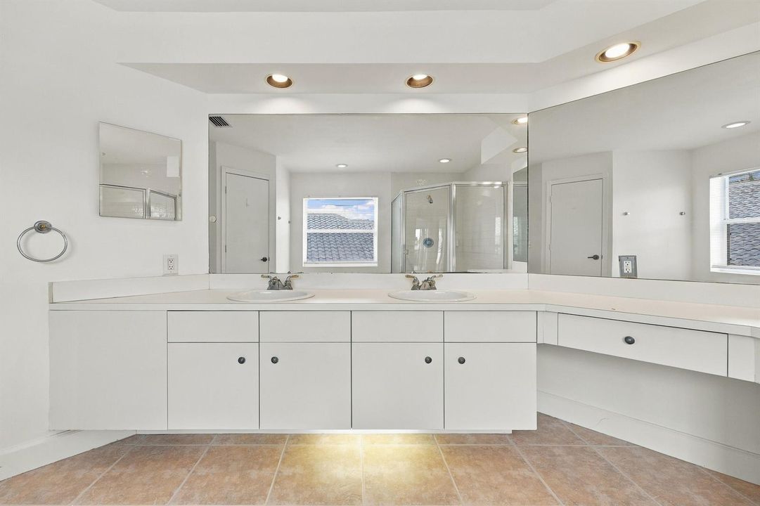 Primary Bath with Soaking Tub