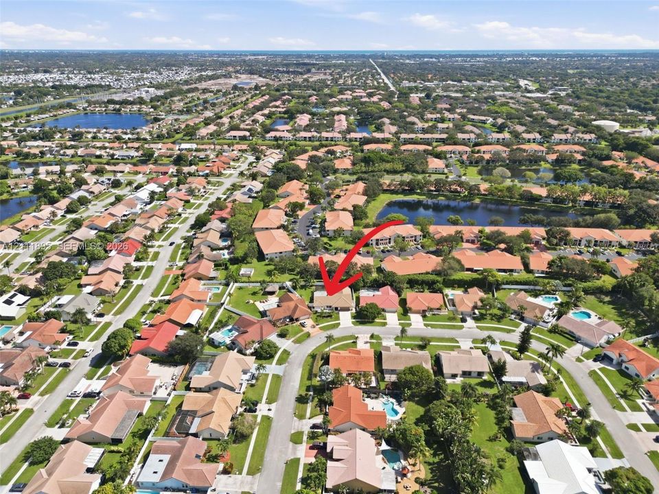 En Venta: $764,900 (4 camas, 2 baños, 2179 Pies cuadrados)