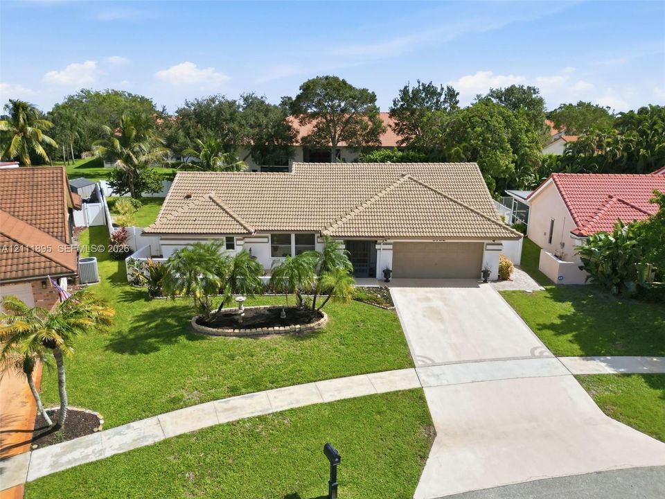 En Venta: $764,900 (4 camas, 2 baños, 2179 Pies cuadrados)