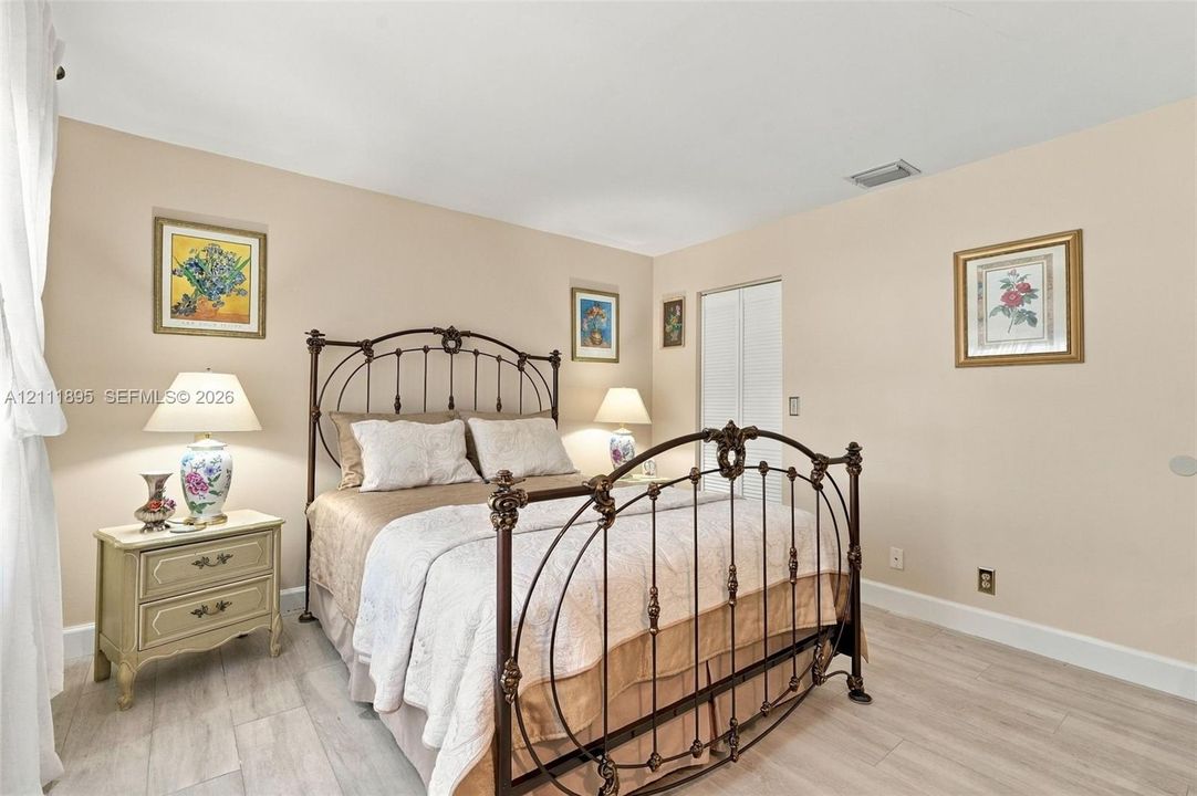 En Venta: $764,900 (4 camas, 2 baños, 2179 Pies cuadrados)