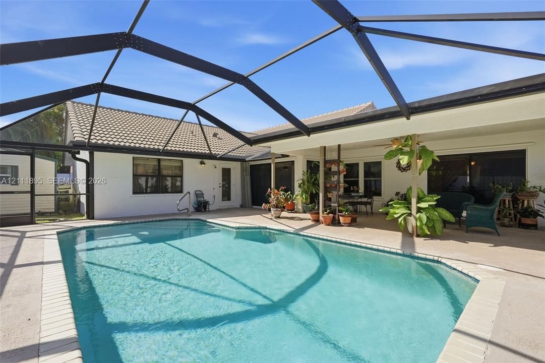 En Venta: $764,900 (4 camas, 2 baños, 2179 Pies cuadrados)