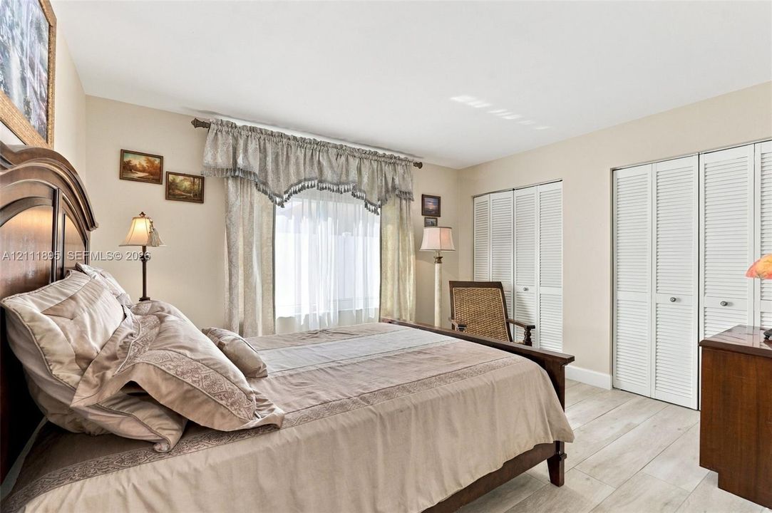 En Venta: $764,900 (4 camas, 2 baños, 2179 Pies cuadrados)