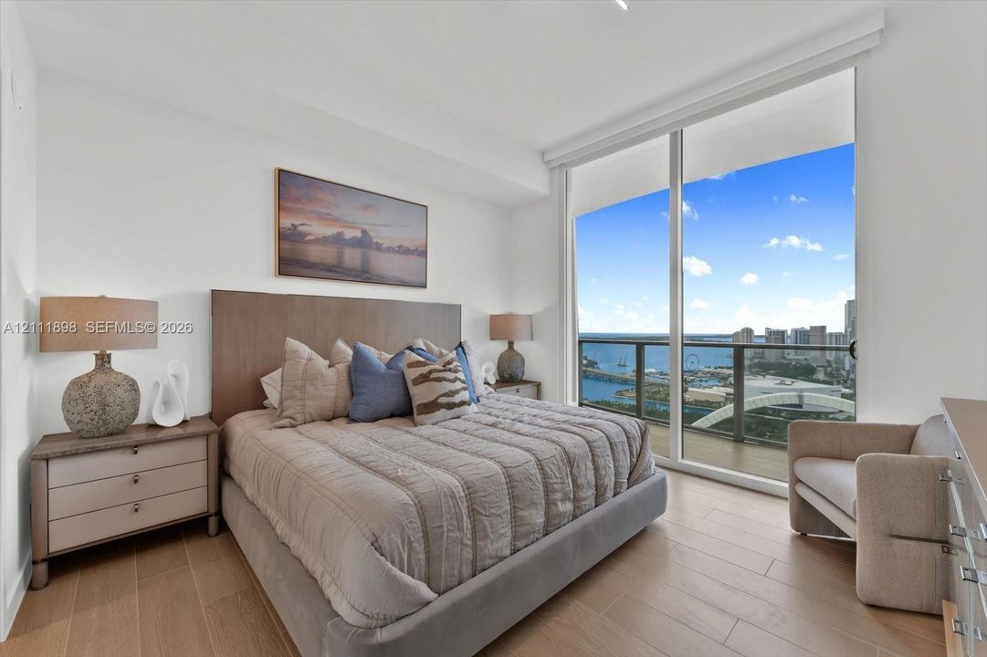 For Rent: $11,400 (2 beds, 2 baths, 1303 Square Feet)