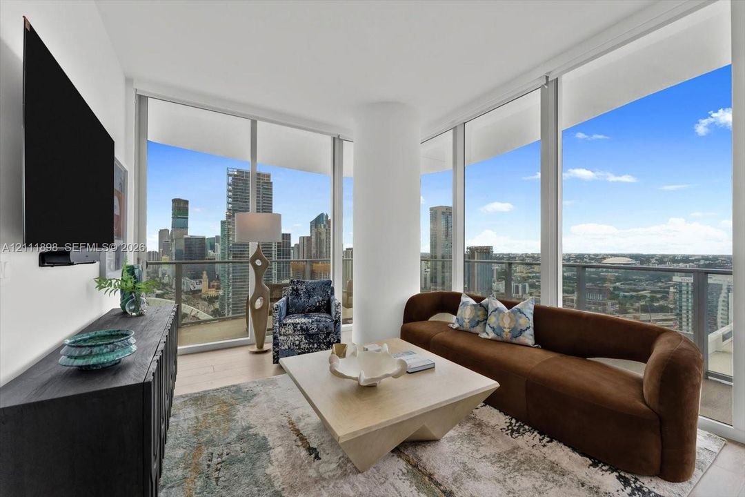 For Rent: $11,400 (2 beds, 2 baths, 1303 Square Feet)