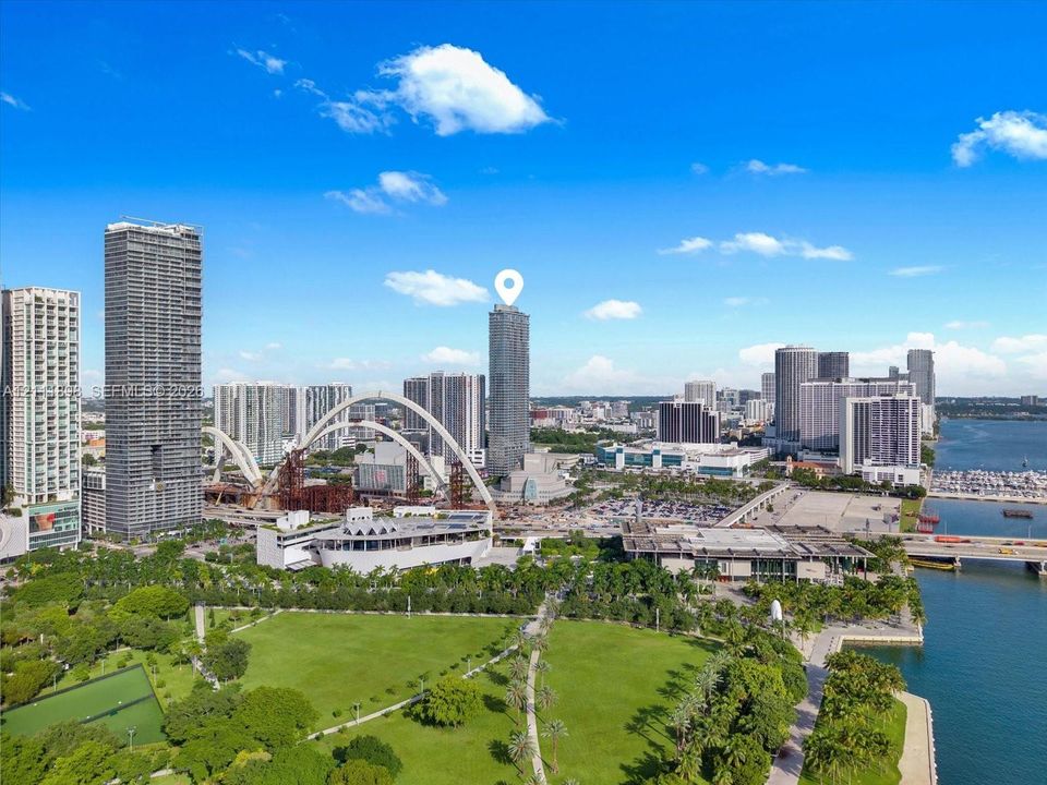 For Rent: $11,400 (2 beds, 2 baths, 1303 Square Feet)