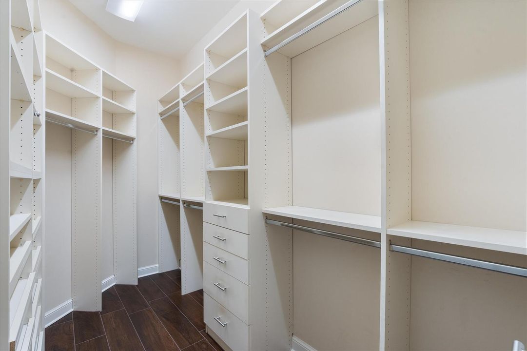 Custom Walk in Closets