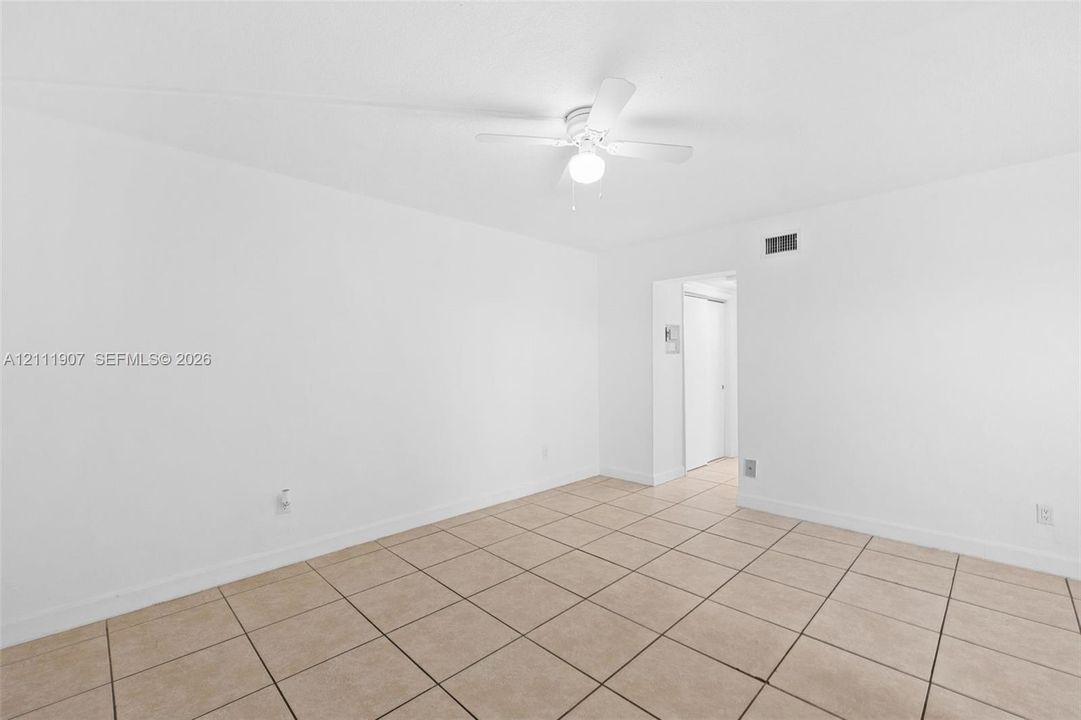 For Rent: $1,700 (1 beds, 1 baths, 0 Square Feet)