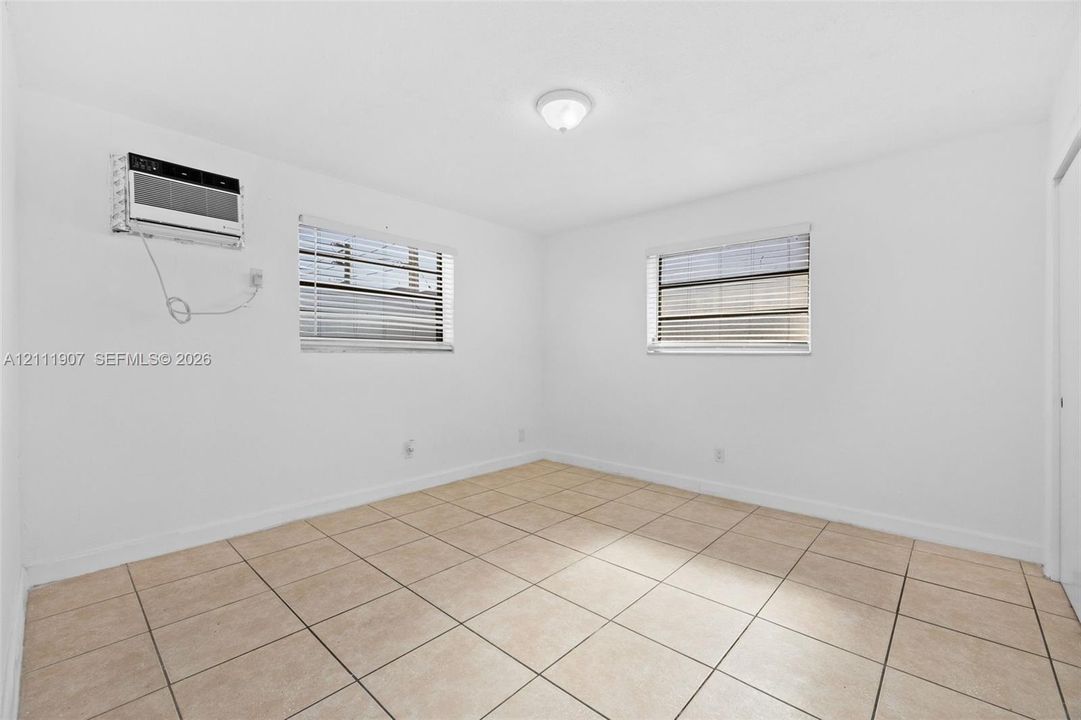 For Rent: $1,700 (1 beds, 1 baths, 0 Square Feet)