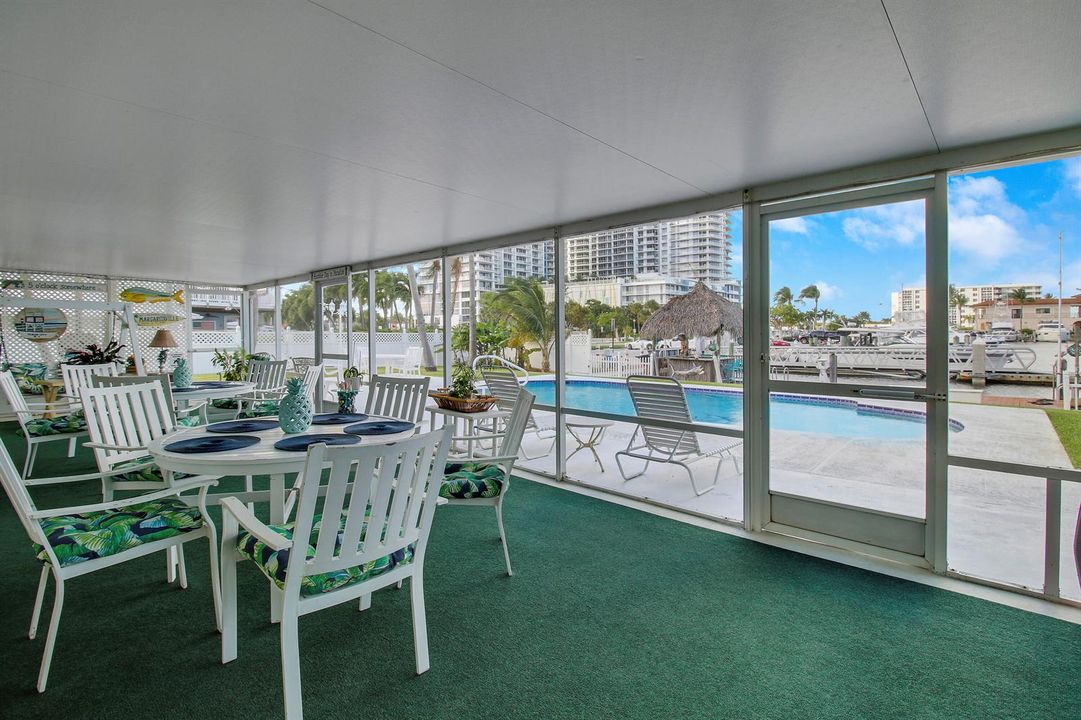 Screened Patio