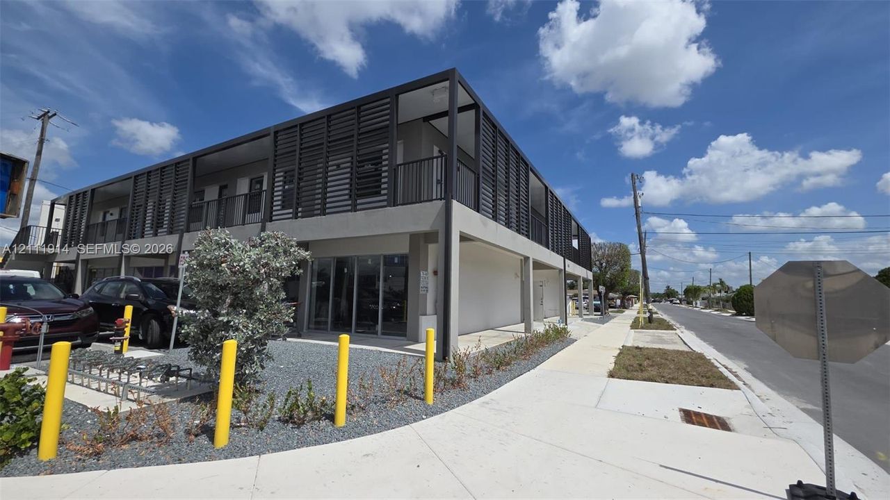 For Rent: $2,100 (2 beds, 1 baths, 0 Square Feet)