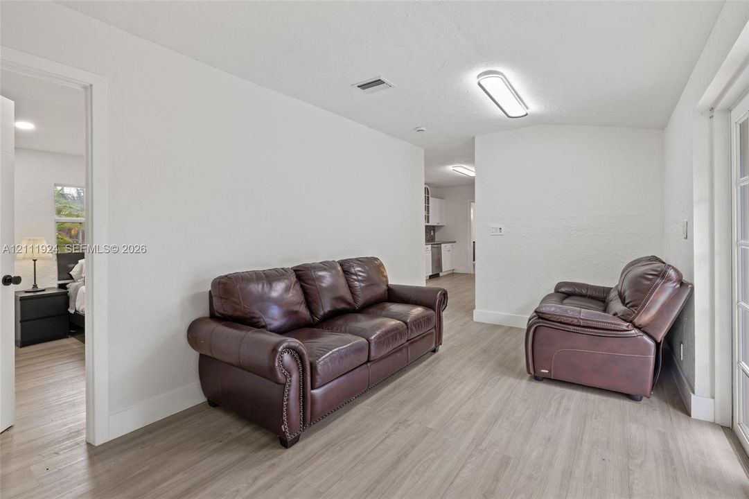 В аренду: $7,950 (5 спален, 3 ванн, 2913 Квадратных фут)