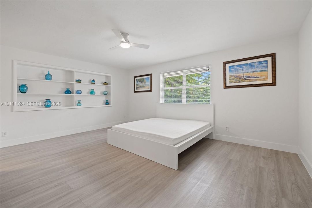 В аренду: $7,950 (5 спален, 3 ванн, 2913 Квадратных фут)