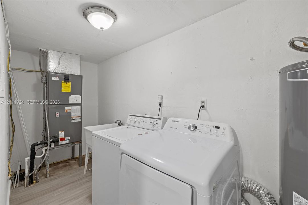В аренду: $7,950 (5 спален, 3 ванн, 2913 Квадратных фут)
