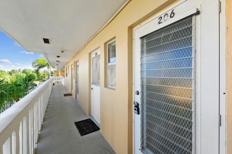 2101-ne-1st-ct-boynton-beach-fl-unit-206