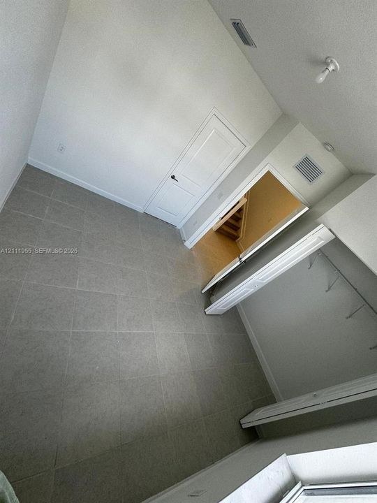For Sale: $400,000 (3 beds, 2 baths, 1328 Square Feet)