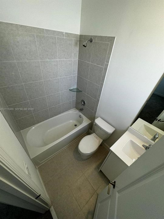 For Sale: $400,000 (3 beds, 2 baths, 1328 Square Feet)