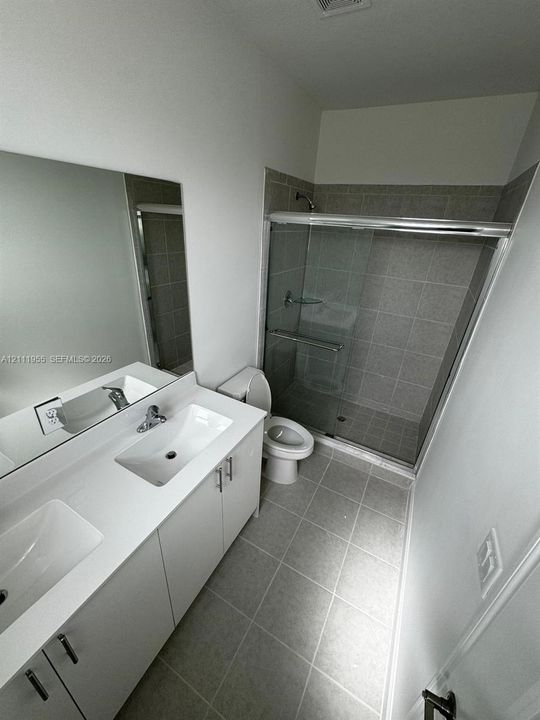 For Sale: $400,000 (3 beds, 2 baths, 1328 Square Feet)
