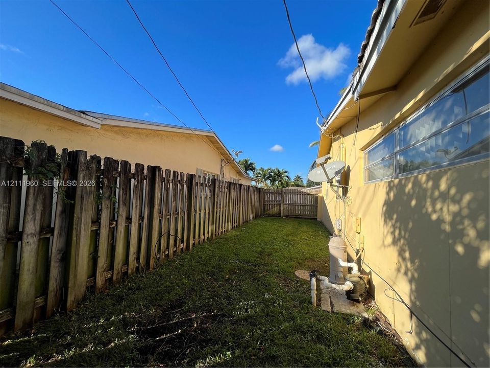 For Rent: $3,250 (3 beds, 2 baths, 1848 Square Feet)