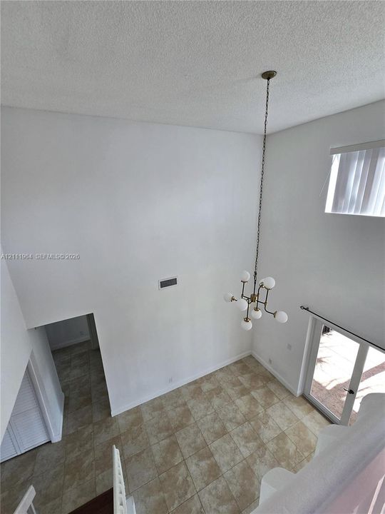 For Rent: $3,000 (2 beds, 2 baths, 1410 Square Feet)