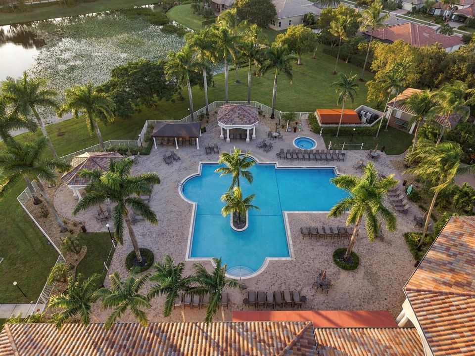 Aerial community amenities