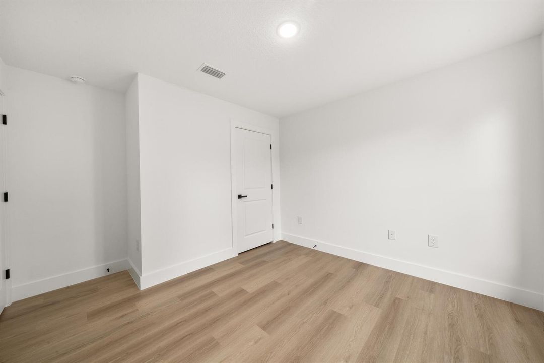 interior - second bedroom 2