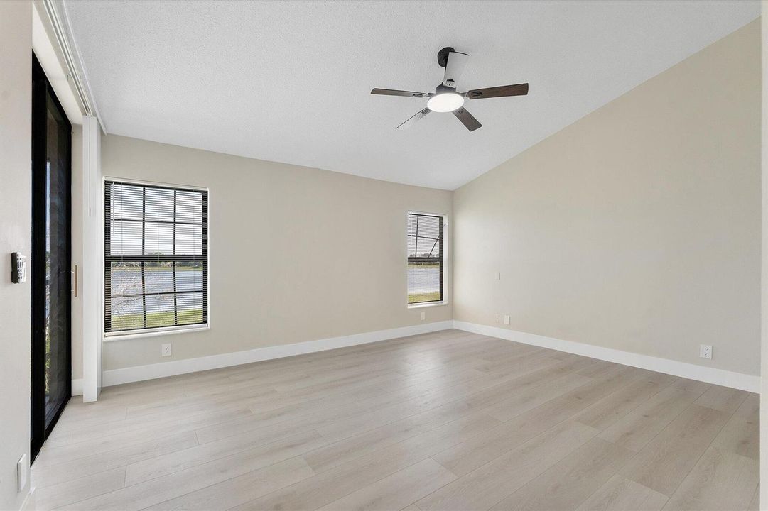 20-10890 Lakemore Lane_020