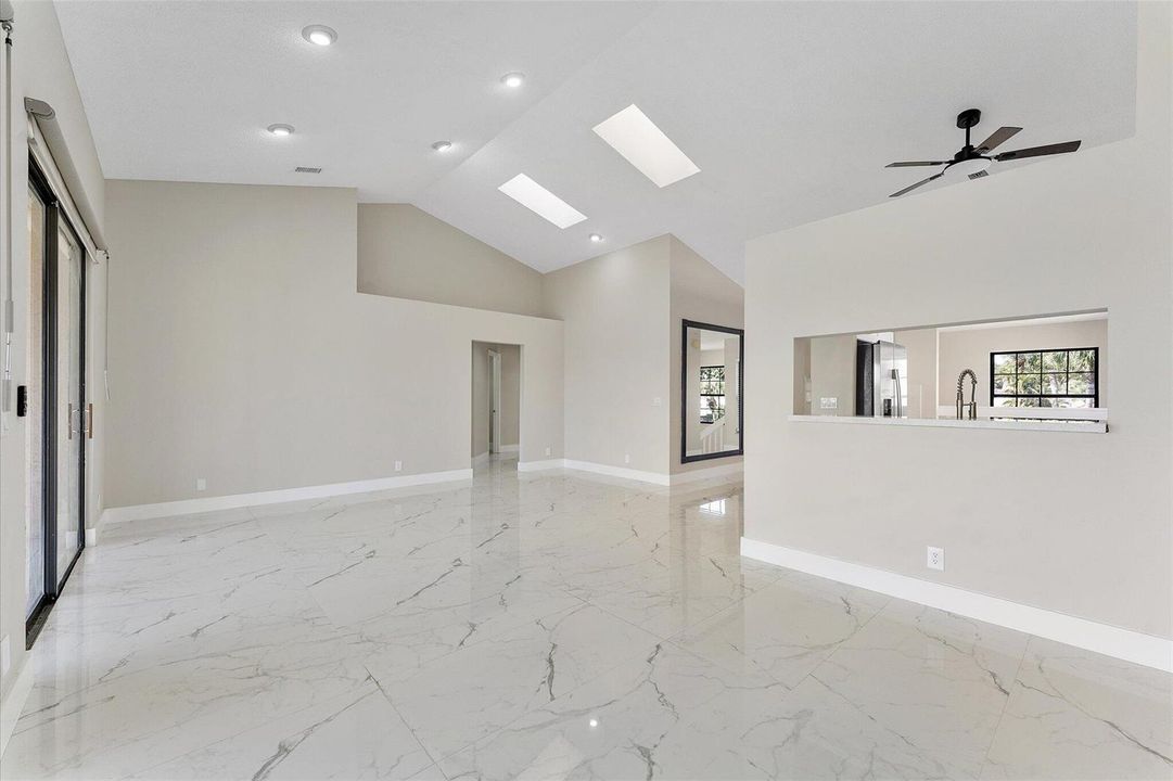 05-10890 Lakemore Lane_005
