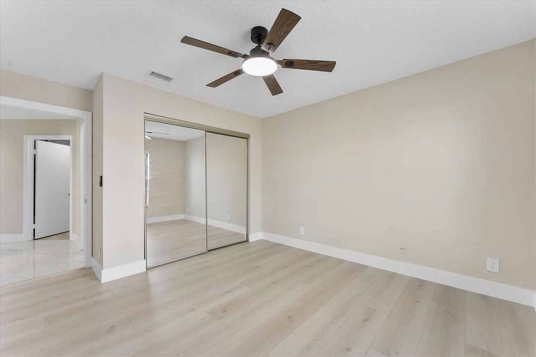 18-10890 Lakemore Lane_018