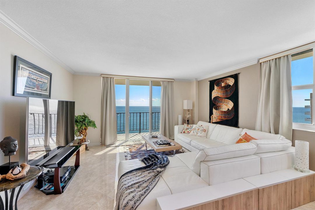 1900 S Ocean Blvd 16S_004