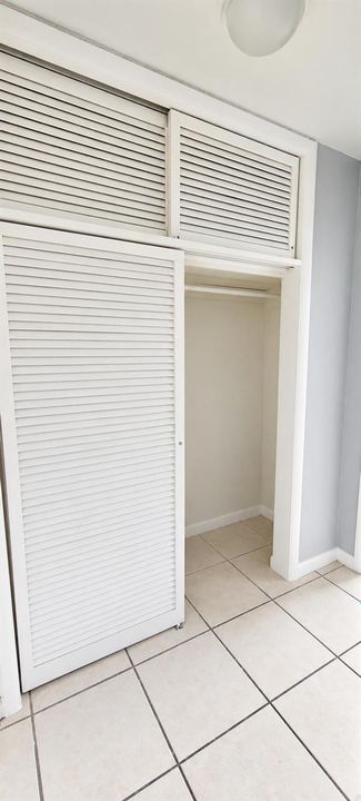 Closet 1