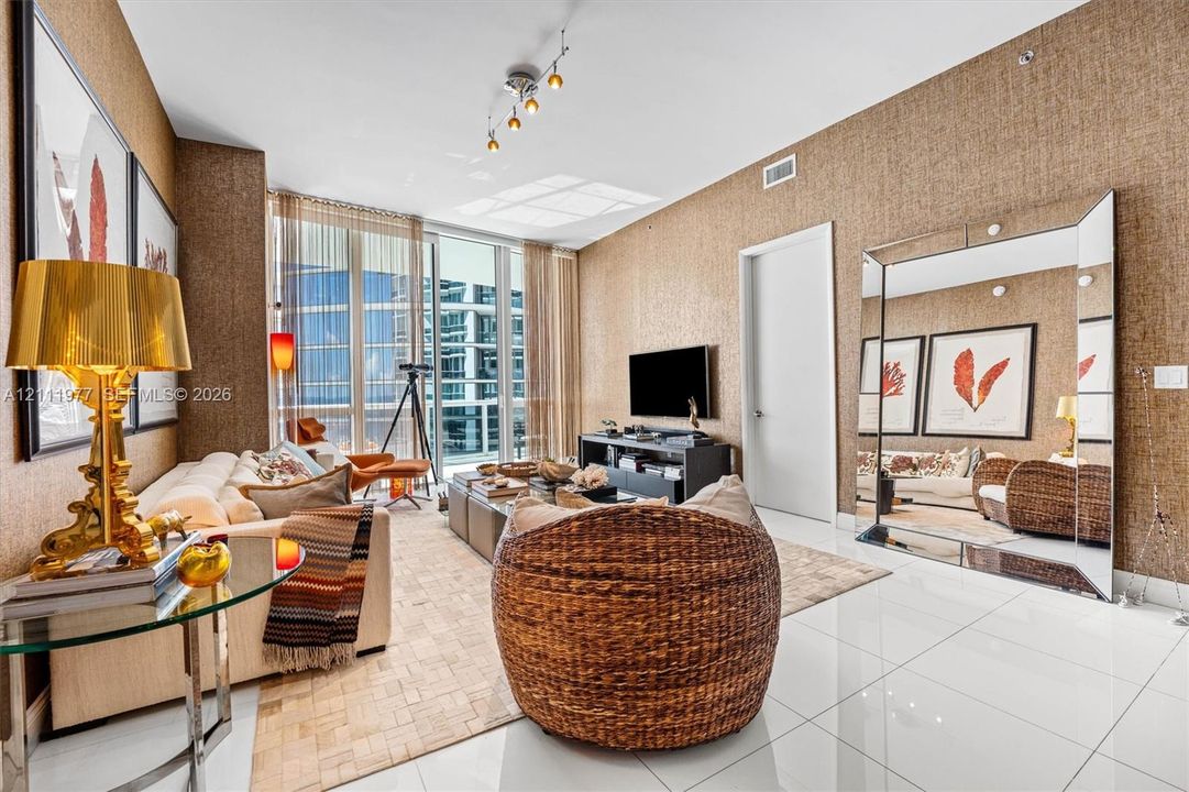 For Rent: $9,800 (2 beds, 3 baths, 2084 Square Feet)