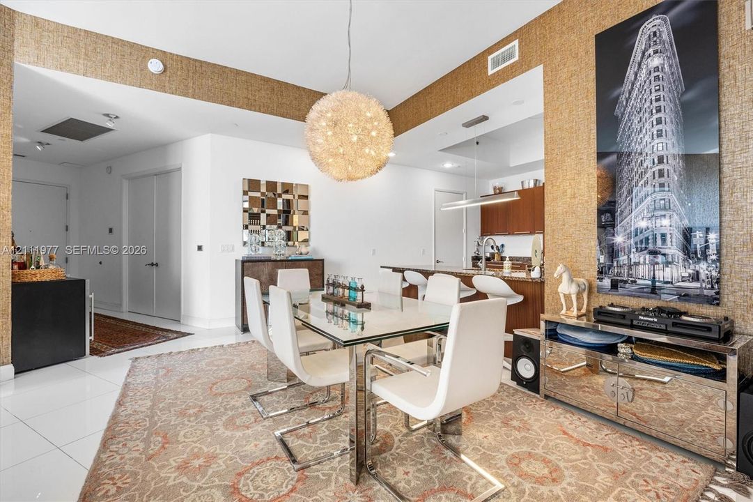 For Rent: $9,800 (2 beds, 3 baths, 2084 Square Feet)