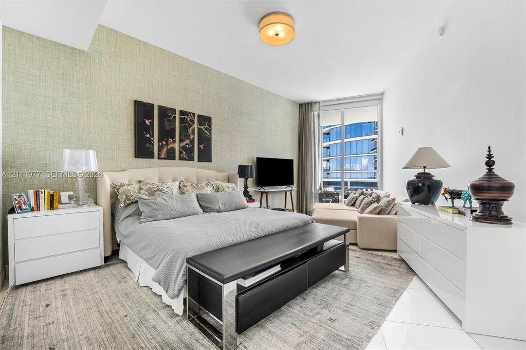 For Rent: $9,800 (2 beds, 3 baths, 2084 Square Feet)