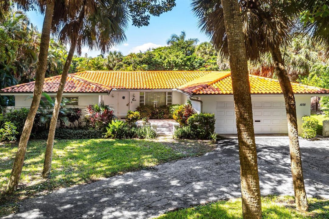 001-1075BanyanRoad-BocaRaton-FL-33432-SM