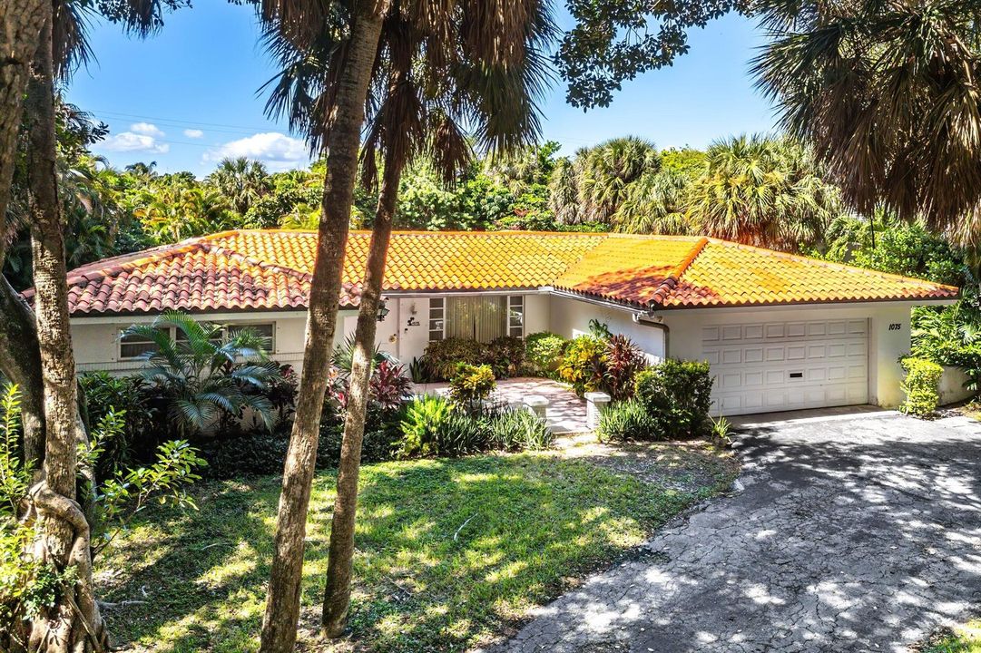 002-1075BanyanRoad-BocaRaton-FL-33432-SM