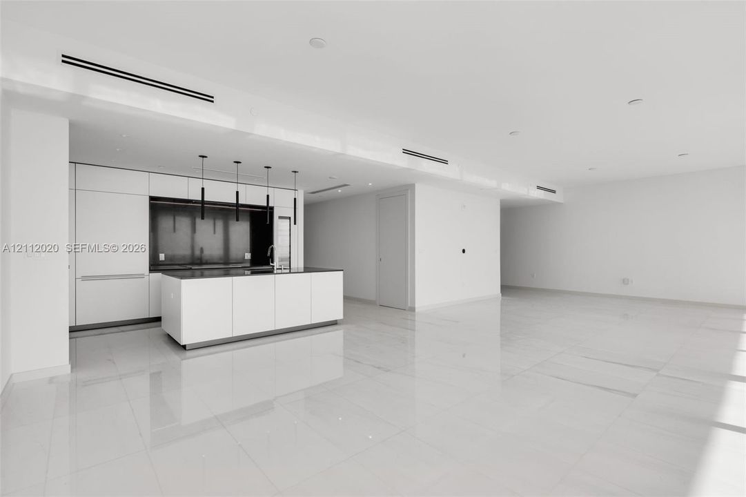 For Rent: $20,000 (3 beds, 3 baths, 0 Square Feet)