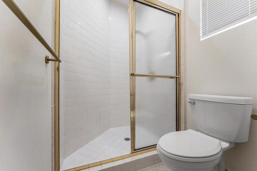 4th Guest Bathroom