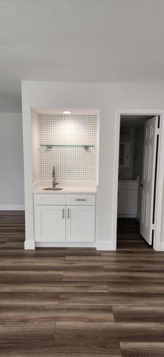 0B - Wet Bar