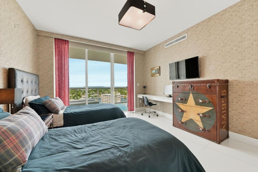 30_DSC06016DSC06020_mls