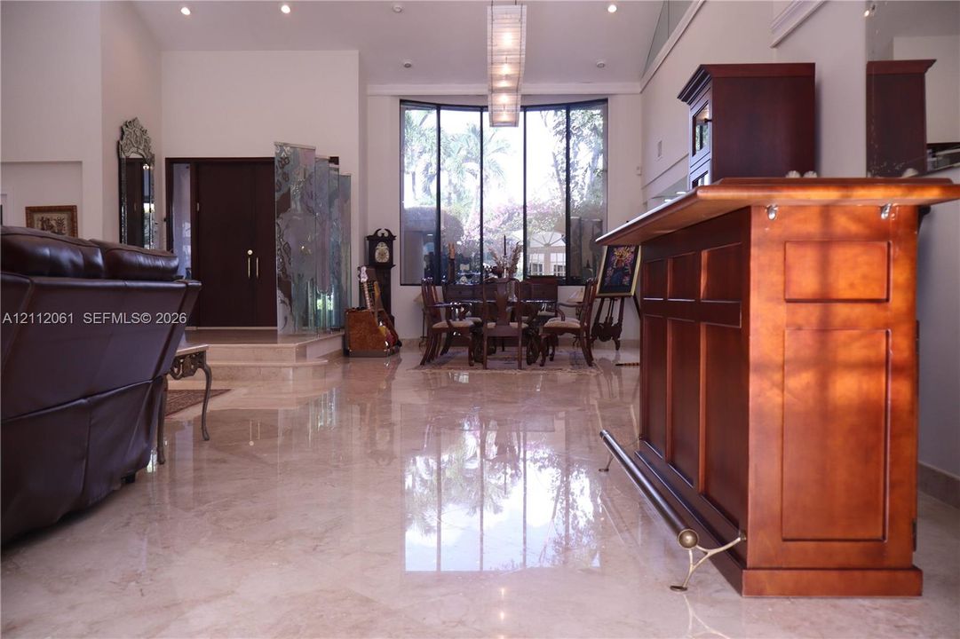 На продажу: $2,499,000 (4 спален, 5 ванн, 4416 Квадратных фут)