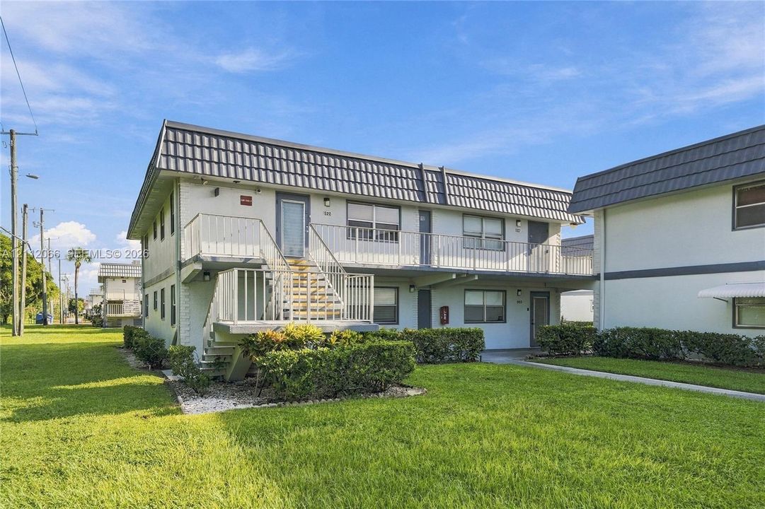 For Rent: $1,550 (1 beds, 1 baths, 720 Square Feet)