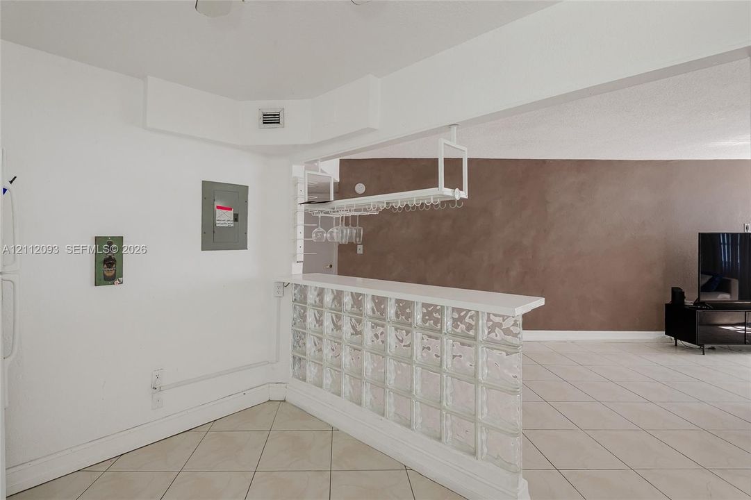 En Venta: $170,000 (1 camas, 1 baños, 775 Pies cuadrados)