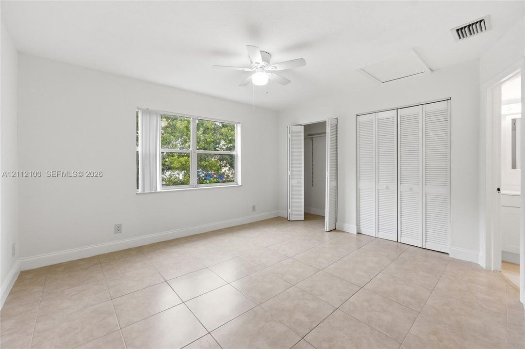 For Rent: $2,250 (2 beds, 1 baths, 1100 Square Feet)