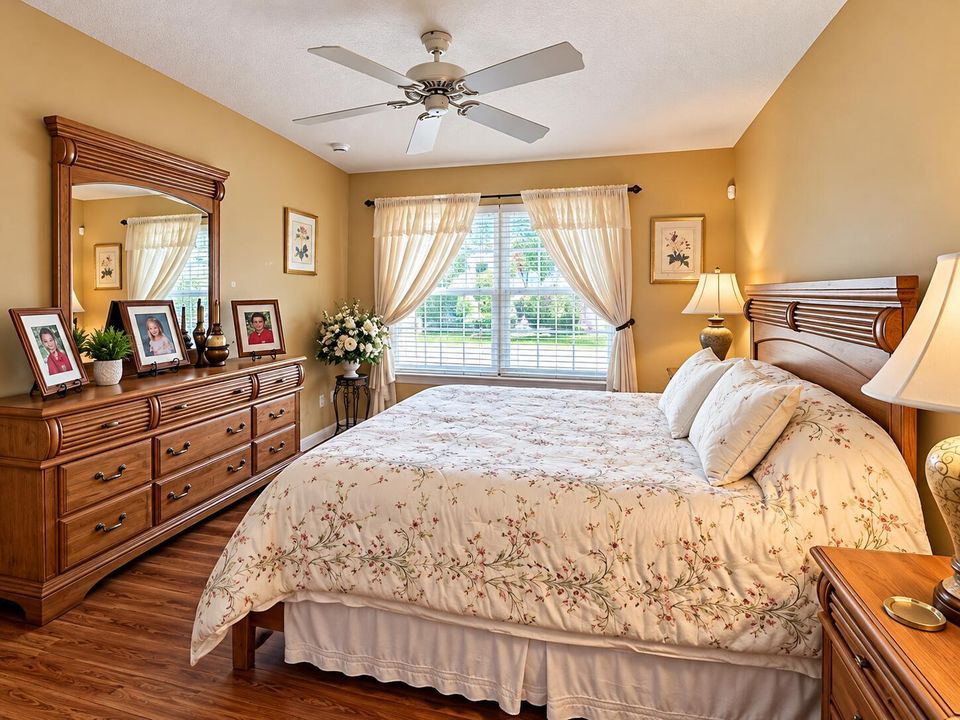 Warm Traditional Floral Bedroom