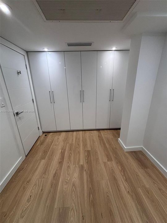 В аренду: $4,500 (3 спален, 2 ванн, 1326 Квадратных фут)