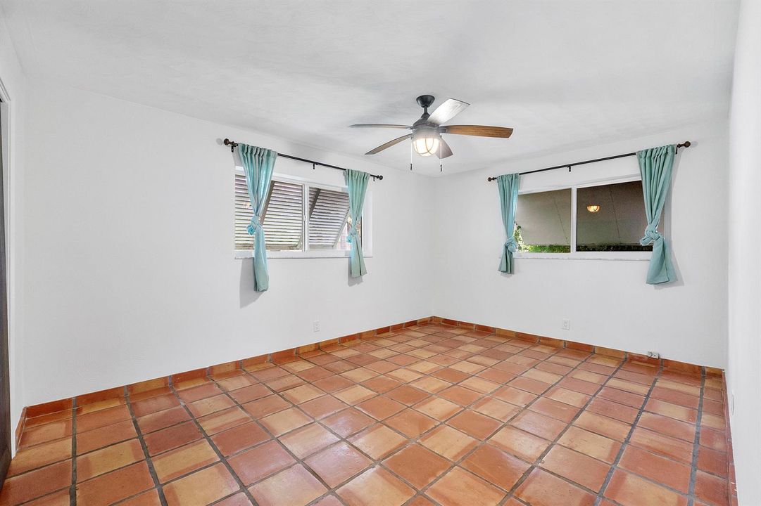 410 Ne 36th St_036