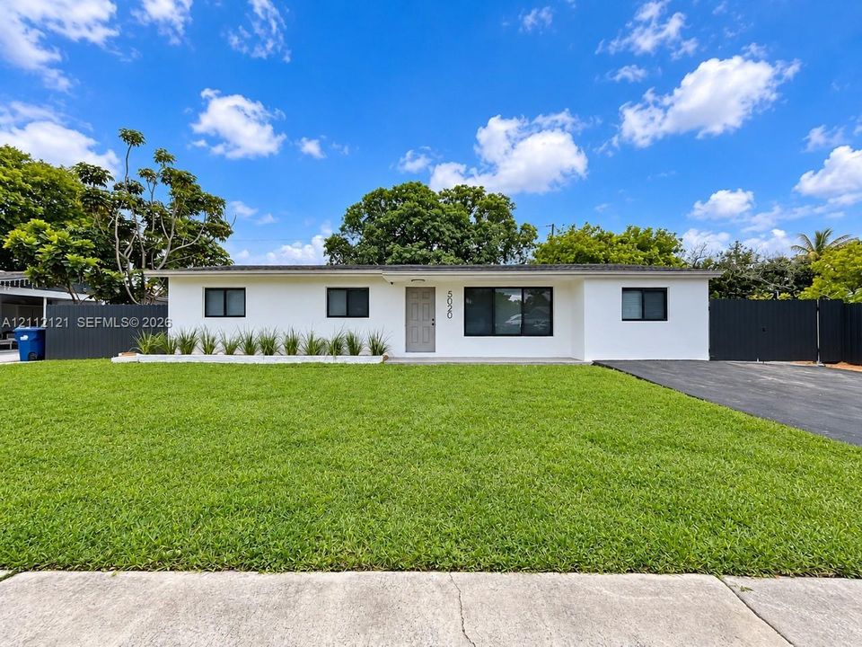 待售: $679,000 (4 贝兹, 3 浴室, 0 平方英尺)