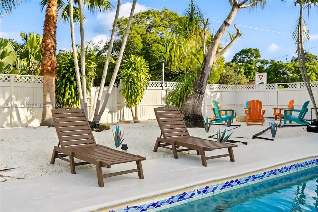 For Sale: $1,605,000 (5 beds, 3 baths, 2740 Square Feet)