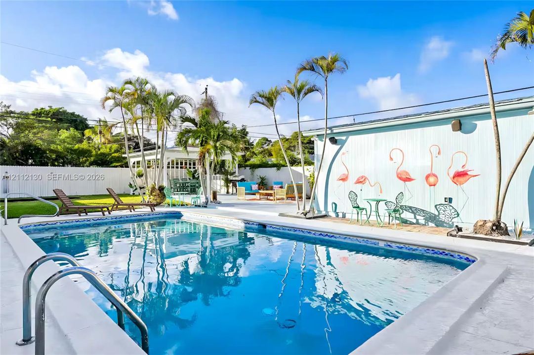 For Sale: $1,605,000 (5 beds, 3 baths, 2740 Square Feet)